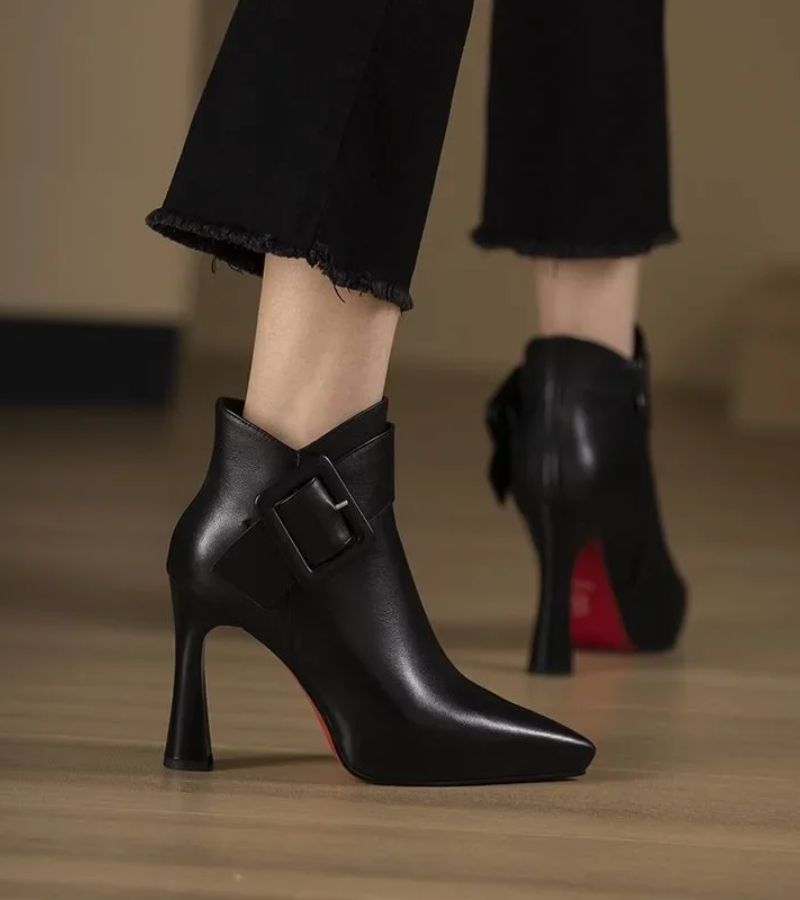 Ally | Bottines Signature à Talon & Boucle Oversize