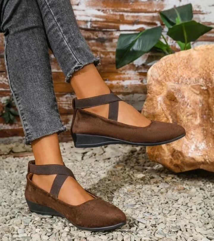 NINA | BALLERINES FERMÉES À SEMELLE COMPENSÉE