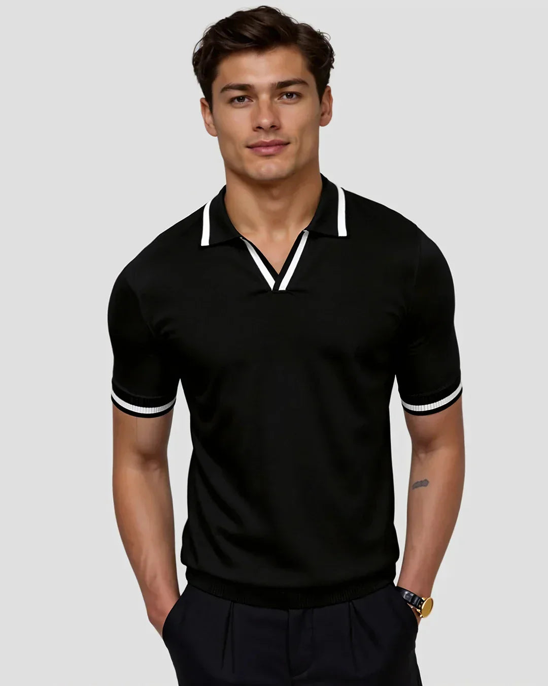 JOHN | POLO SUR MESURE EN PIQUÉ AVEC DÉTAILS CONTRASTANTS