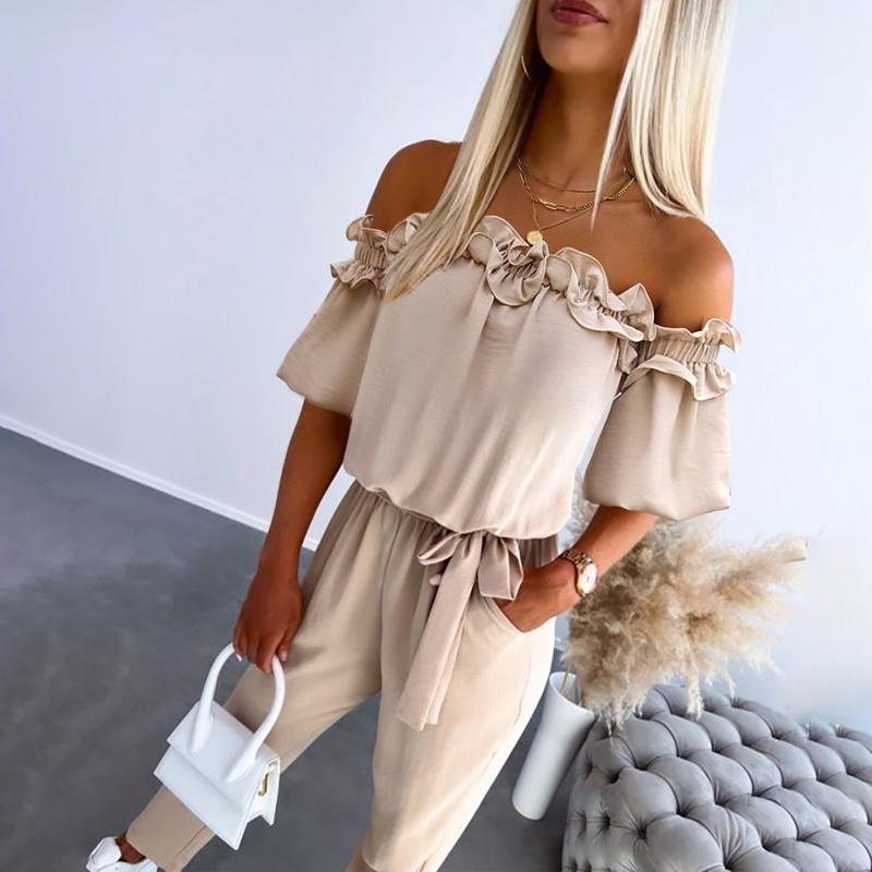 Claire™ | Combinaison Chic à Épaules Dégagées avec Volants et Ceinture à Nouer